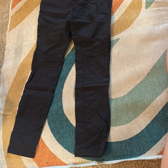 Prana pants - Picture 2 of 6